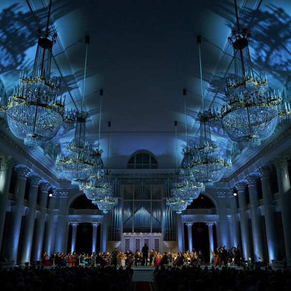 Голливуд в весеннем Петербурге