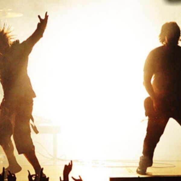 Новогодняя трибьют-вечеринка «Как в старой сказке»