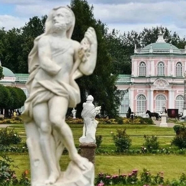 Весна в Кусково. Пробуждение