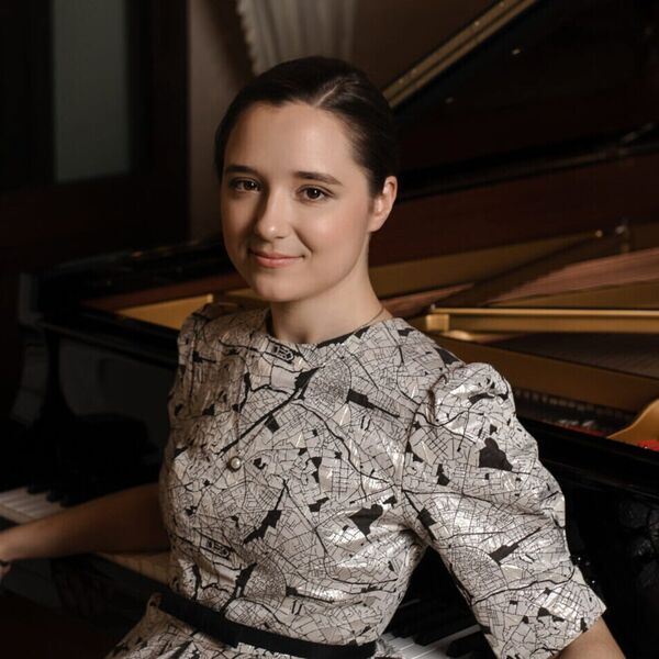 Елизавета Украинская и артисты ЗКР