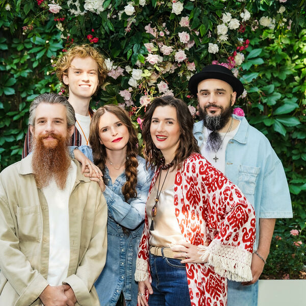 Евгения Рыбакова и Обними Кита