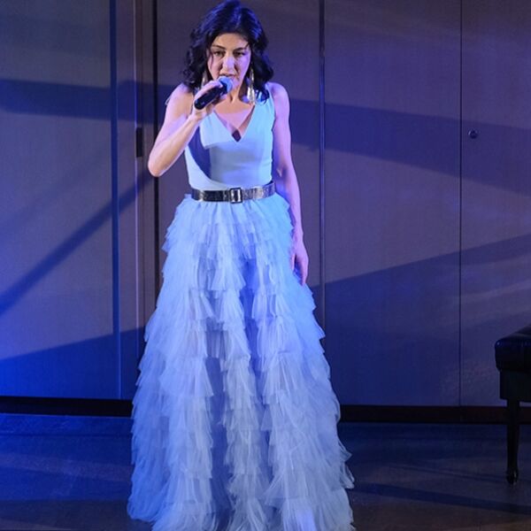 Бесаме мучо