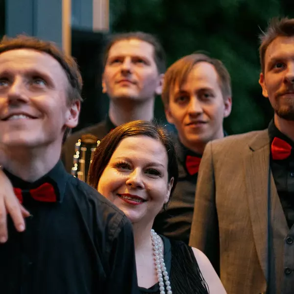 И вновь этот цыганский джаз!