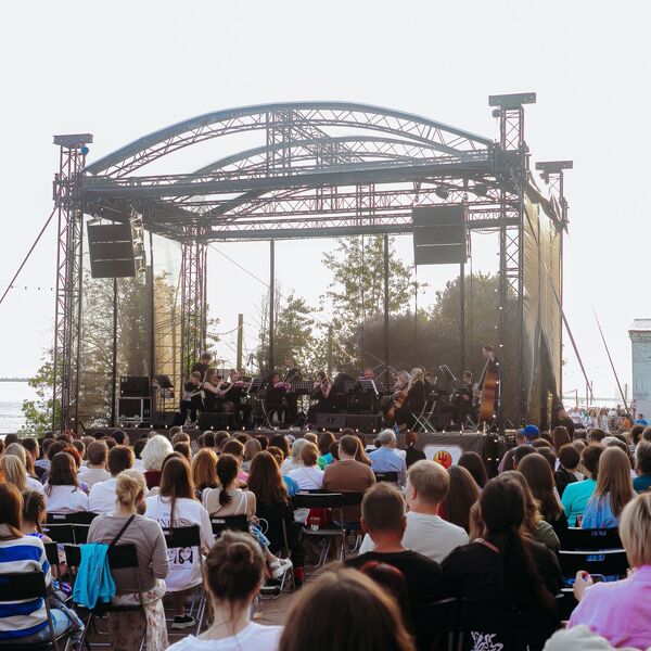 Концерт оркестра у моря «Симфония Linkin Park»