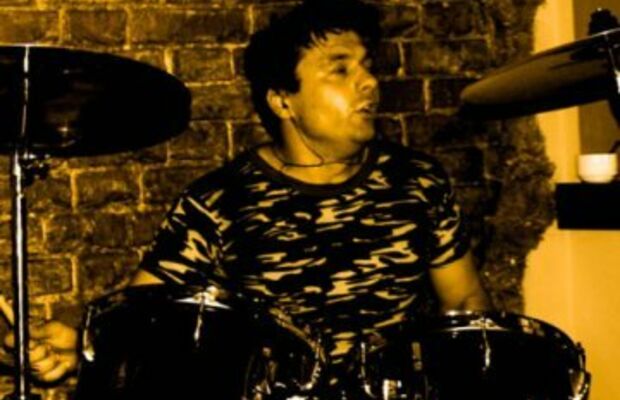 Коротко в лицах