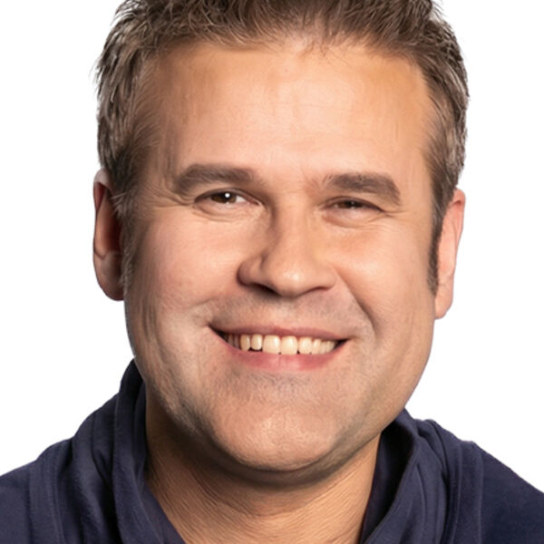 Эдуард Изместьев