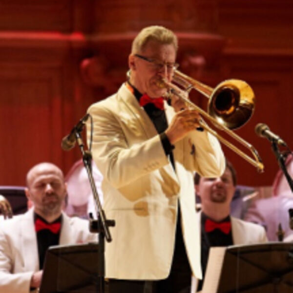 афиши арбениной. концерт платины в москве 20 августа. платина гифка. данон стопбан дилблин. концерт платины в москве 2022.