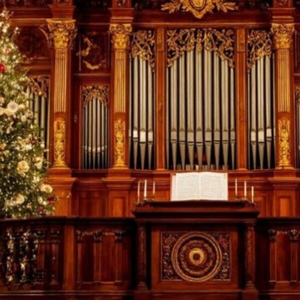 Орган и контратенор при свечах