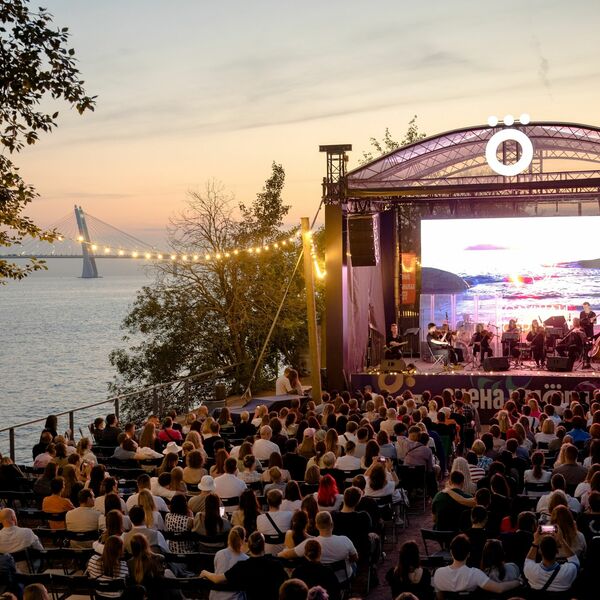 Оркестр у моря «Симфония Imagine Dragons & Coldplay»