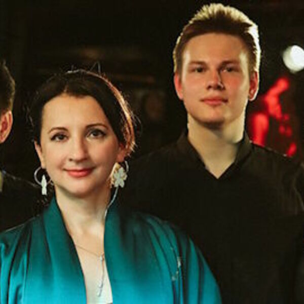 Концерт Юлии Савельевой и «Голос Хикари»