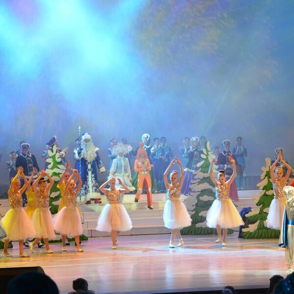 Ансамбль «КрасА». Что такое Новый год?