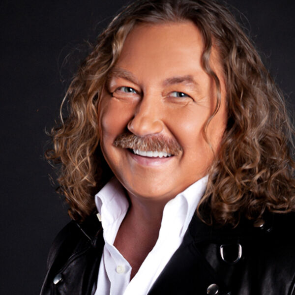 Игорь Николаев