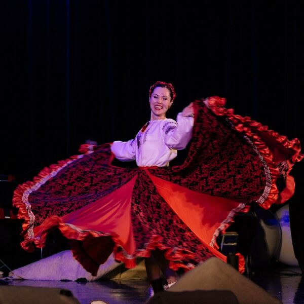 Весенний концерт казачьего ансамбля «Атаман» «Праздников Праздник»