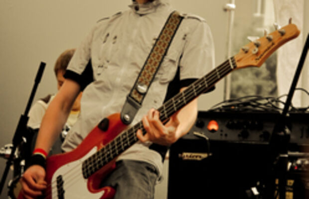 THREEFOLD-Концерт 01.09.09. на крыльце СФУ