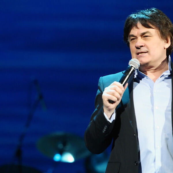 Александр Серов