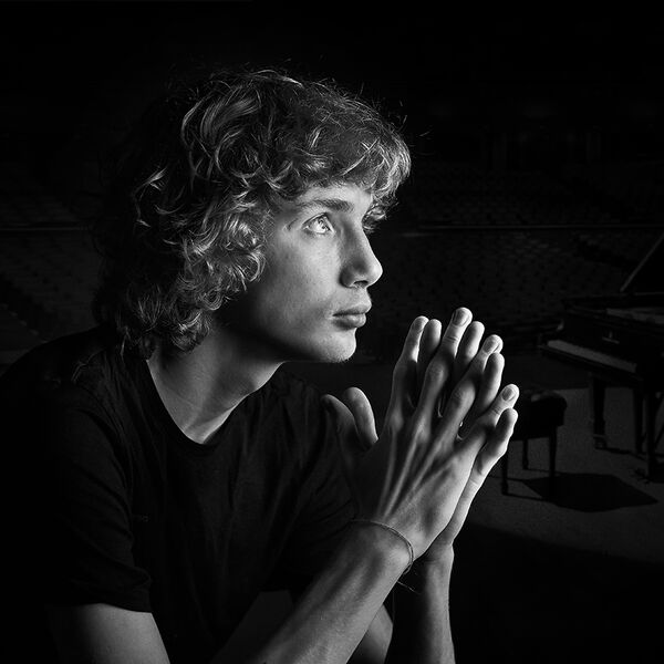 Иван Бессонов. Фортепианный вечер