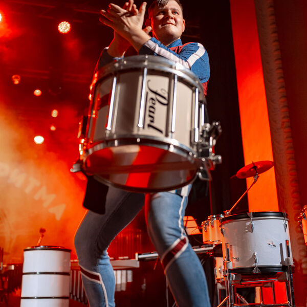 Шоу барабанщиков "Чувство ритма": Супергерои