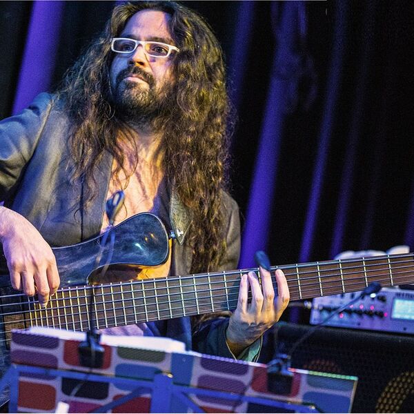 Кристиан Галвес и его трио