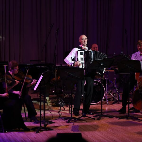 Ансамбль «Виртуозы Красноярска». Музыка из советских и российских кинофильмов