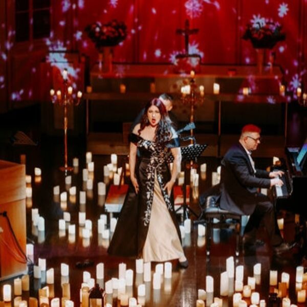 Орган при свечах