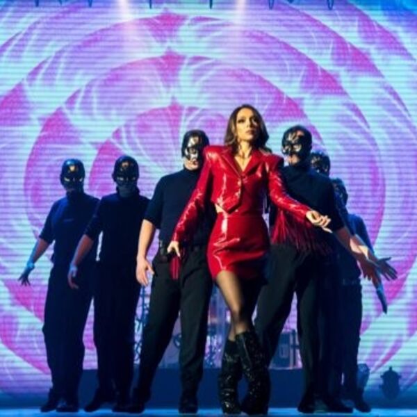 Легендарные хиты «Enigma», Sandra, «Gregorian» в шоу «Mirror of Enigma