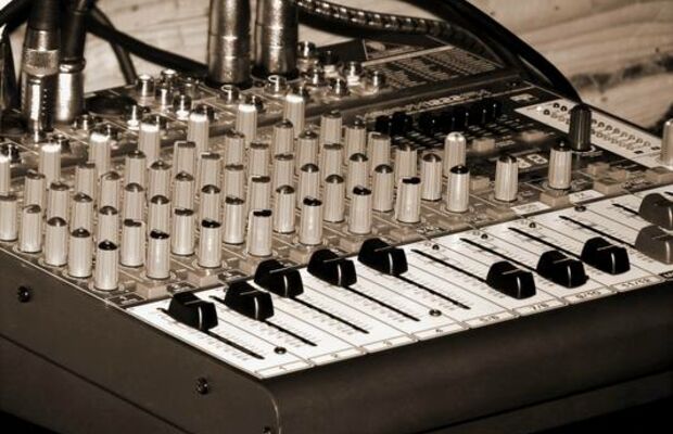 Первый сольный концерт в Викинге