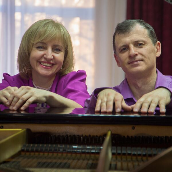 Ирина и Павел Окуневы. Танцуй в четыре руки