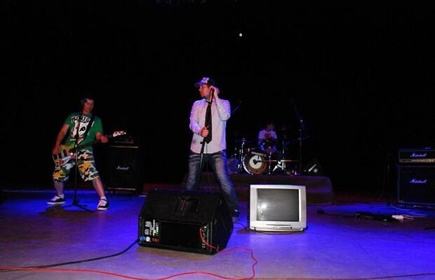 КороткоеZамыкание!