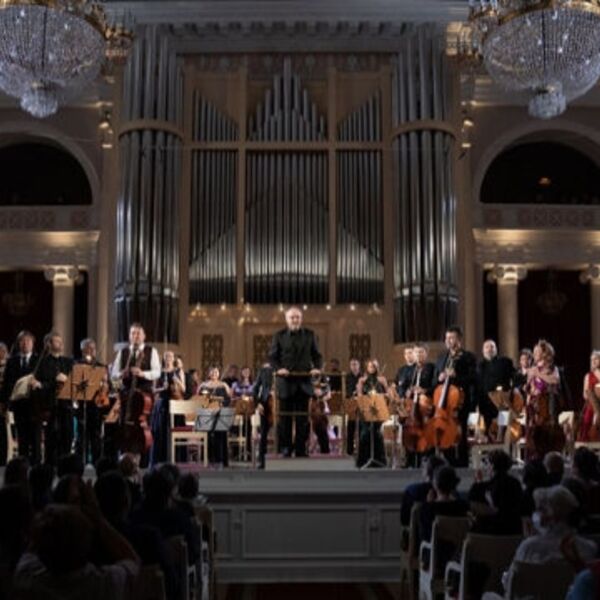 Голливуд в весеннем Петербурге