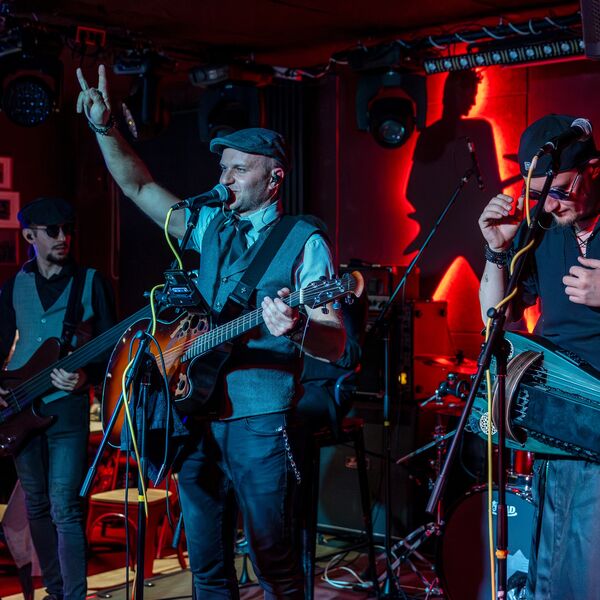 Миннезингеры