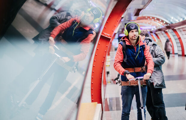 Backstage Make Some Noize