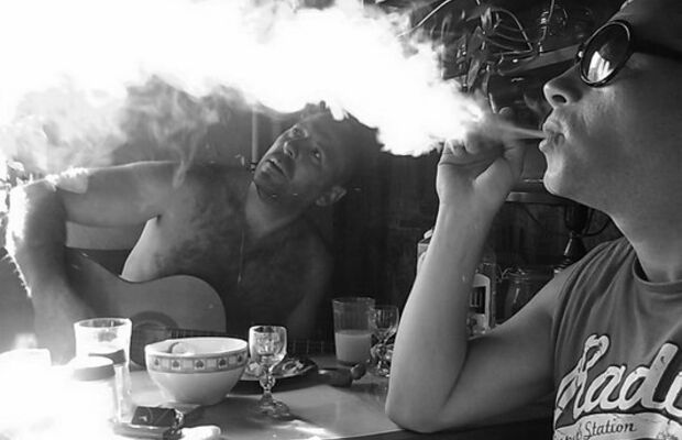 Я не с ними в жизни