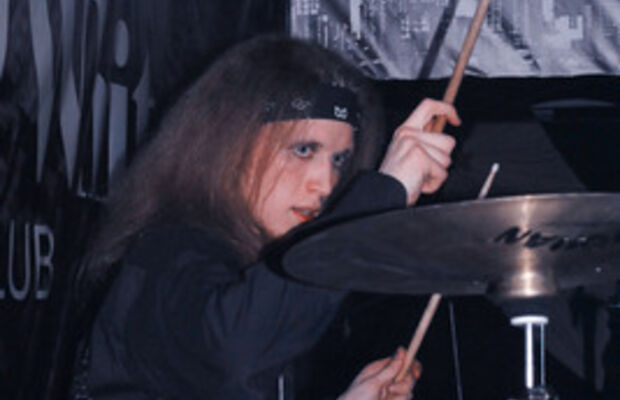 Немного нас)