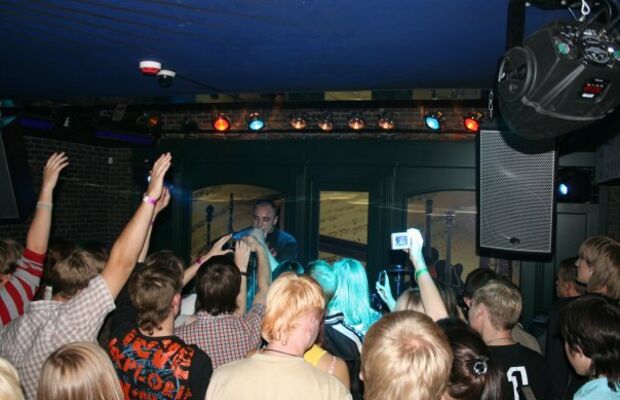 Выступление в клубе