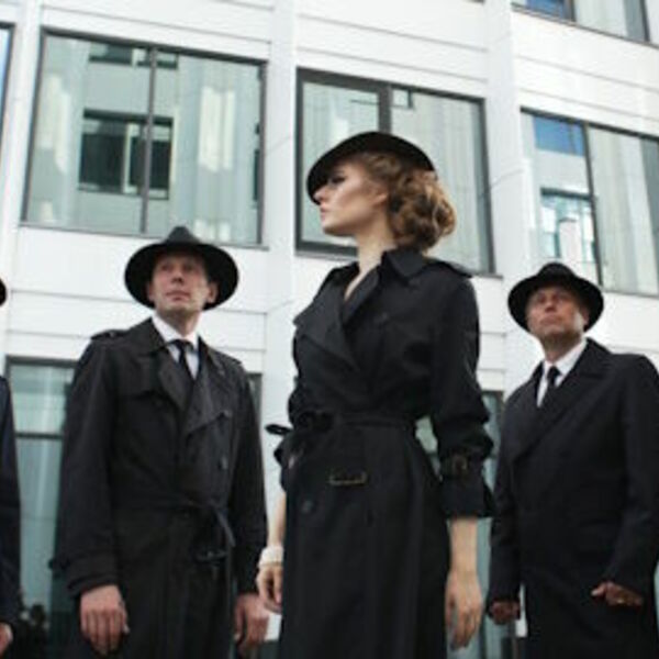 Elena et les garcons