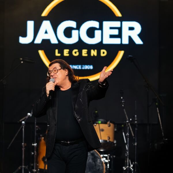 Игорь Корнелюк