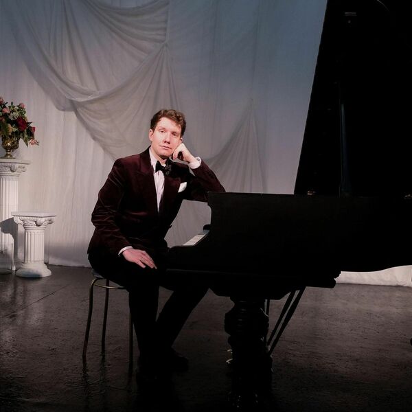 Виктор Николаев. Русская пятёрка