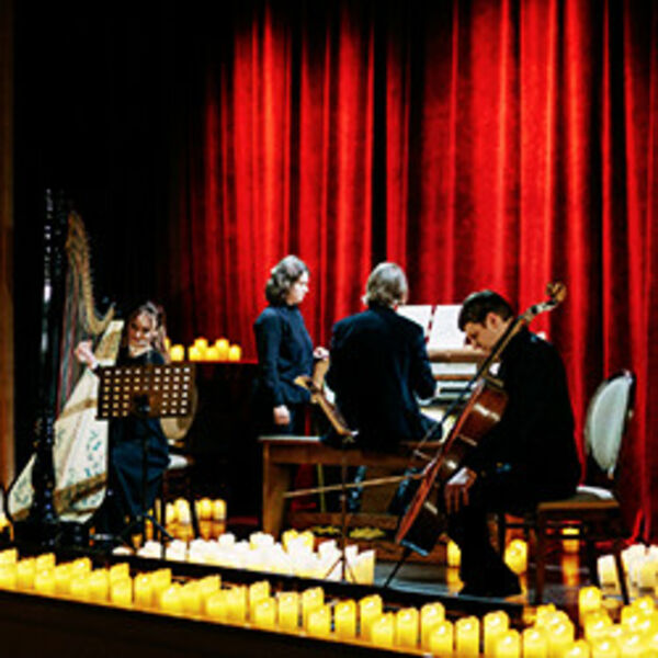 Рок-хиты на органе при свечах