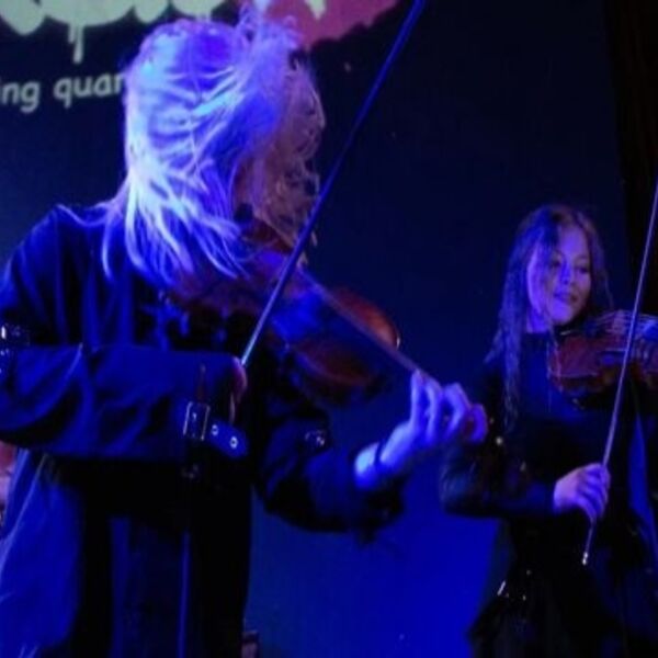 Мировые рок-хиты. Crush String Quartet в сердце города