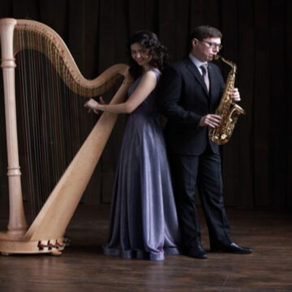 Романтический вечер при свечах с арфой, органом и саксофоном