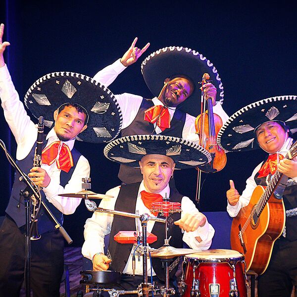 Новокузнецкий биг бенд. Концерты в краснодаре в августе. Концерты в краснодаре 2020. Афиша концерта. Афиша маэстро.