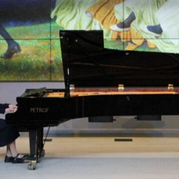 Да здравствует, музыка!