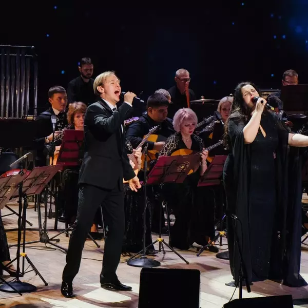 Опера на балалайках!