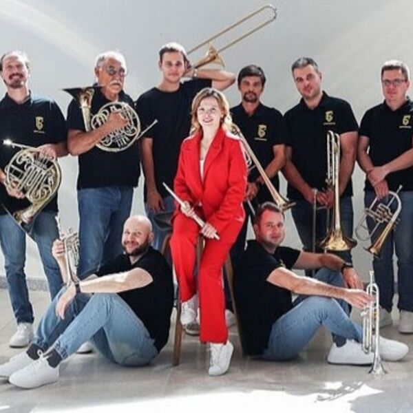 Новый год с «Сибирским брассом