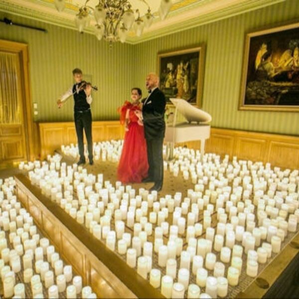 В Свечах: Шедевры классики в Отеле «Националь