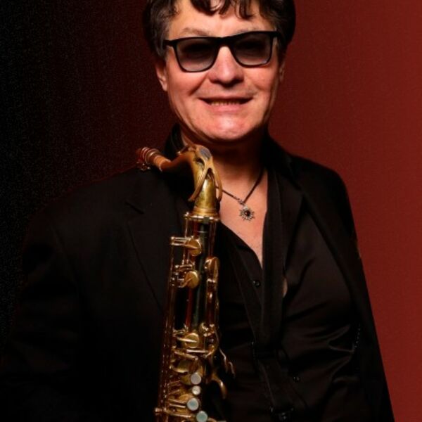 Квартирник со звездой: Виталий Акмурзин