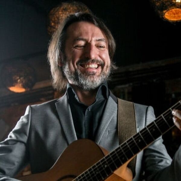 Концерт Ильдара Казаханова (гитара) и его ансамбля «Петербургские мотивы»