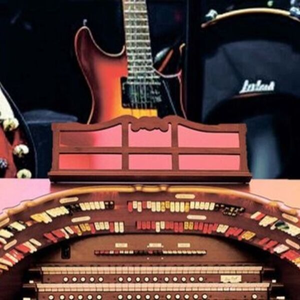 Театральный орган в усадьбе. Рок, джаз, мюзикл