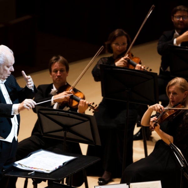 АСО Московской филармонии. Дирижёр — Юрий Симонов