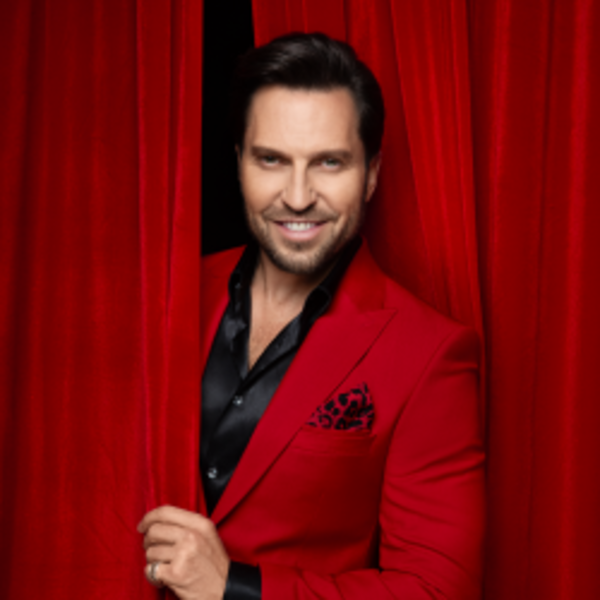 Артур Пирожков